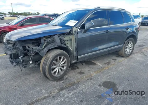 2016 Volkswagen Touareg Vr6 Sport z USA, uszkodzony, nr VIN WVGEF9BP5GD012386